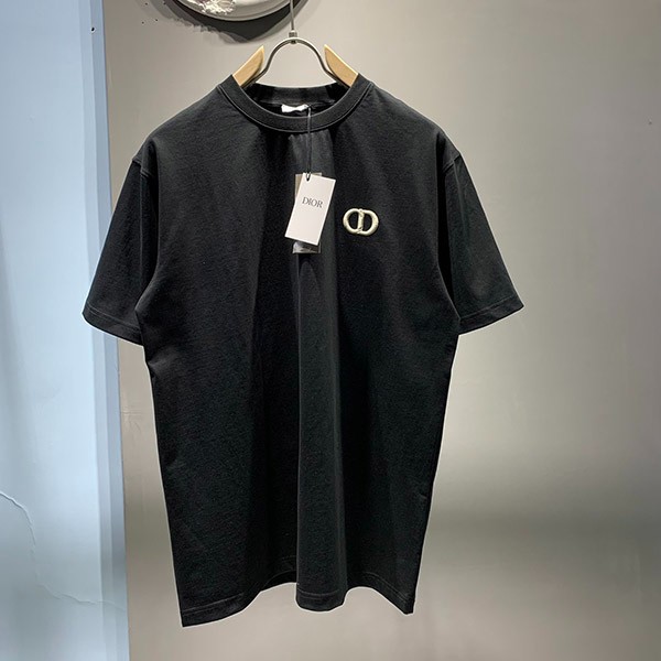 入手困難 ディオール CDアイコン Tシャツ 偽物 刺しゅう クルーネック 4色 013J600A0677
